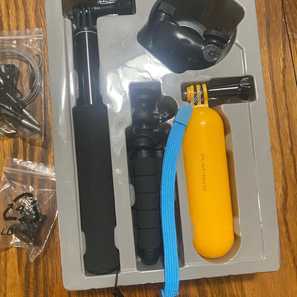 GoPro HERO7 Silver Bundle